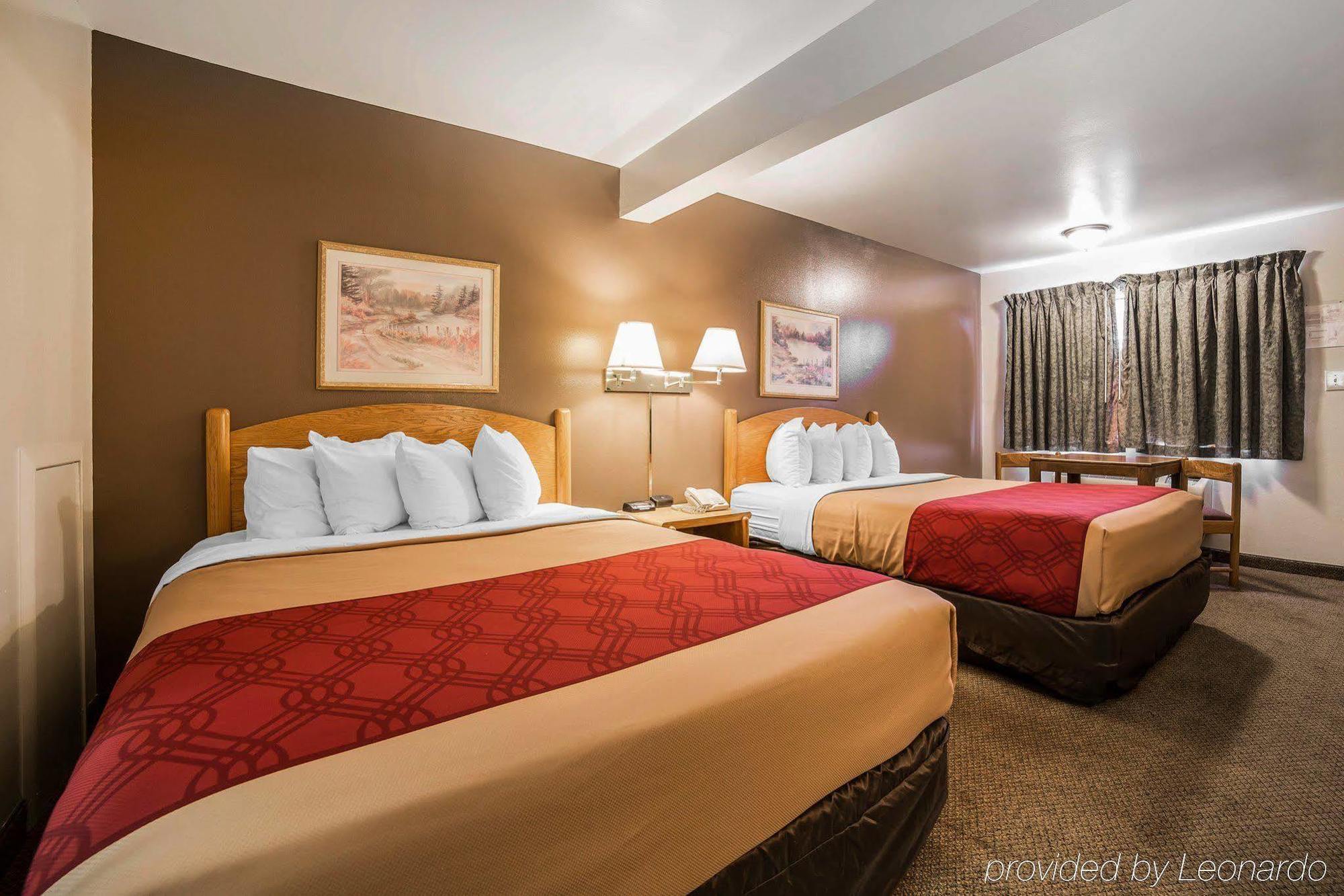 Econo Lodge Рок-Спрингс Экстерьер фото